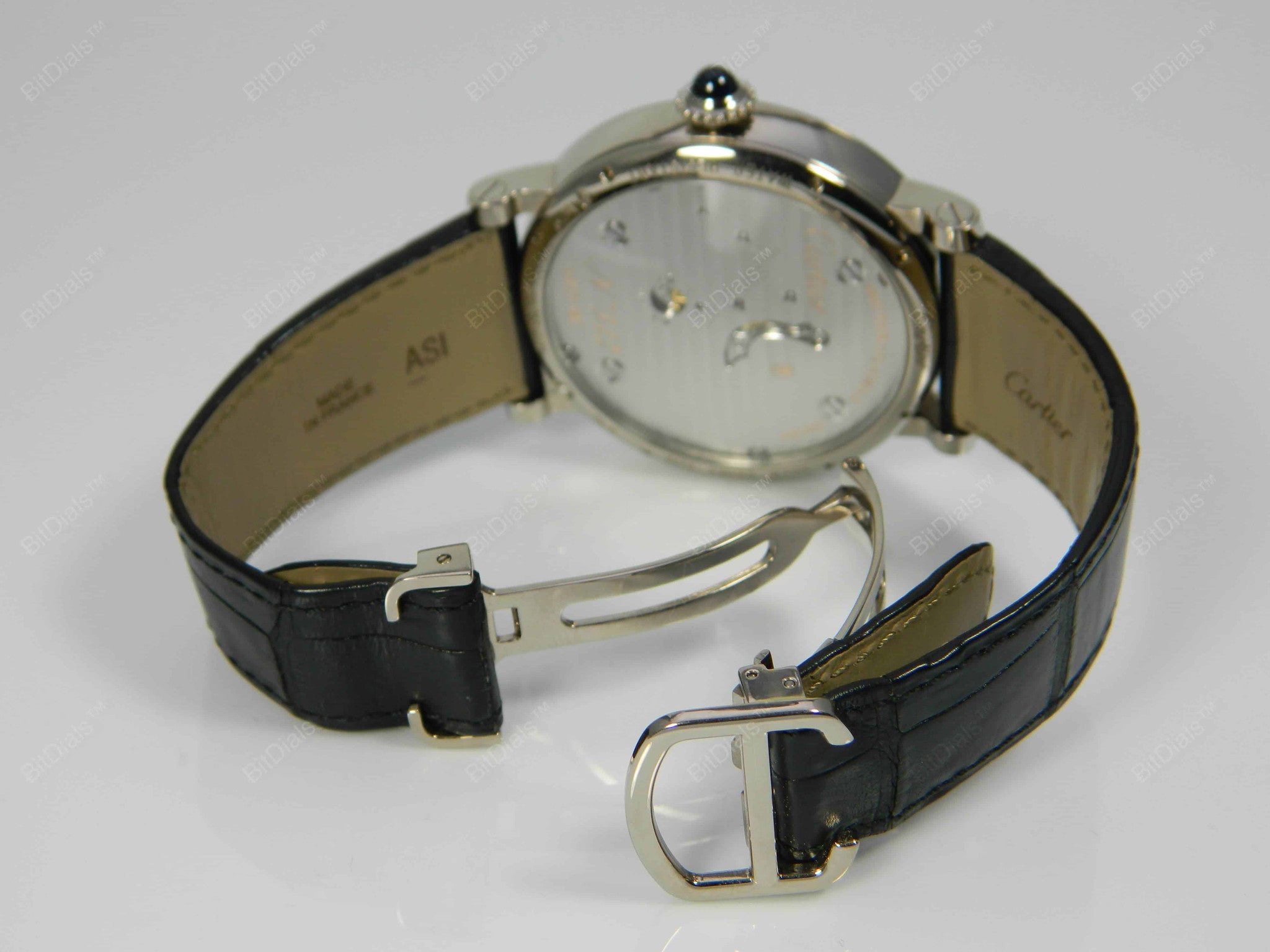 Buy original Cartier Rotonde de cartier Tourbillon W1556214 with Bitcoin at BitDials.eu