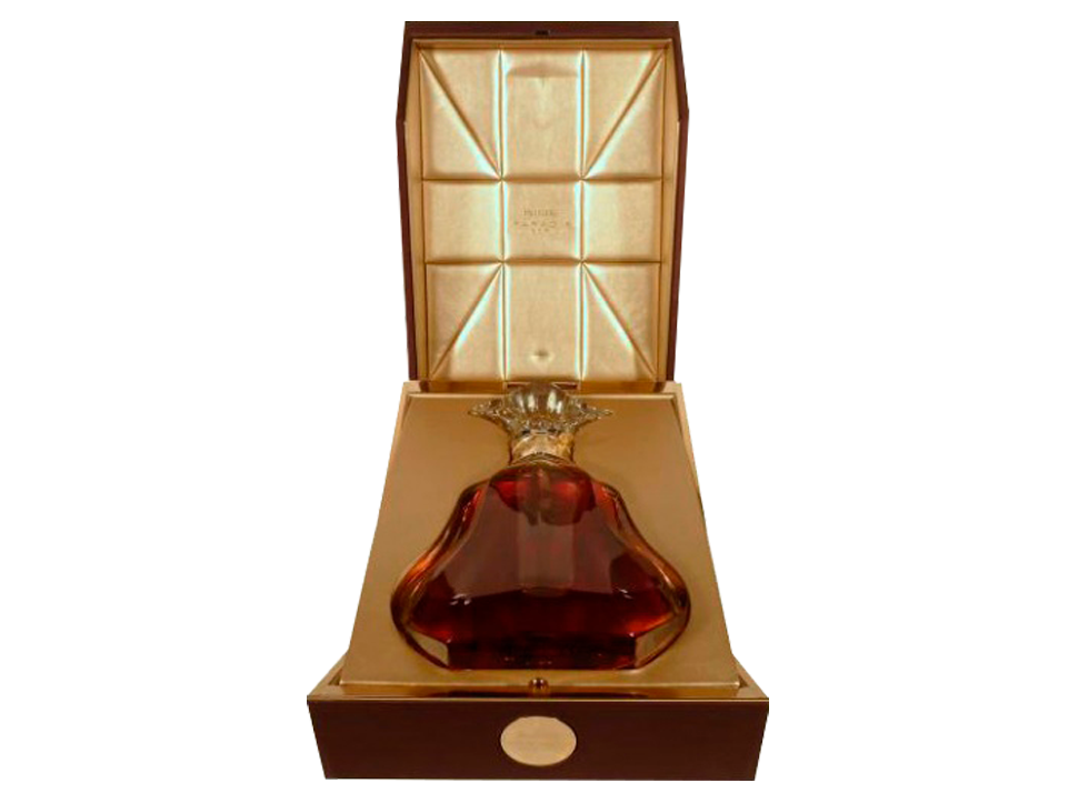 Buy original Hennessy Paradis Imperial Cognac with Bitcoin!