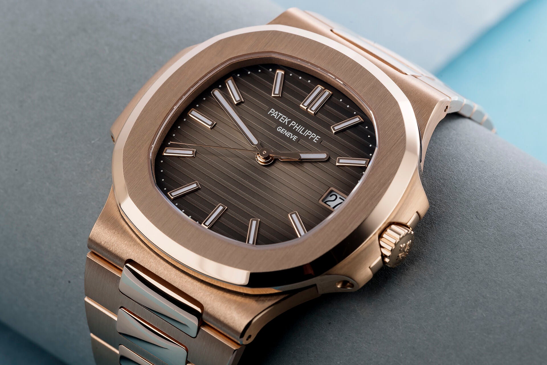 https://bitdials.eu/products/buy-original-watches-patek-philippe-nautilus-5711-1r-001-with-bitcoin-btc-monero-xmr-ether-eth-crypto-coins#:~:text=PATEK%20PHILIPPE,NAUTILUS