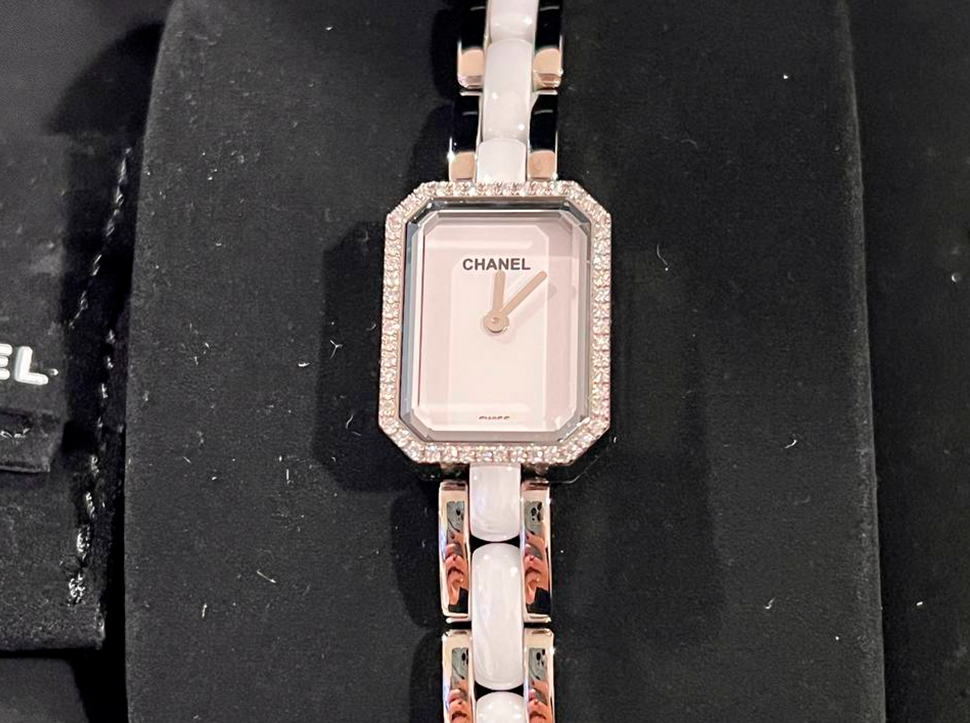 Buy original Chanel PREMIÈRE CERAMIC H2132 with Bitcoin!