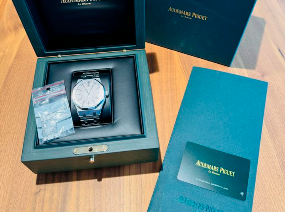 Buy original Audemars Piguet Royal Oak 15510ST.OO.1320ST.08 with Bitcoins!