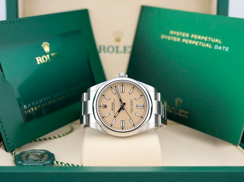 Buy original Rolex Oyster Perpetual 41 m 134300-0007 with Bitcoin!