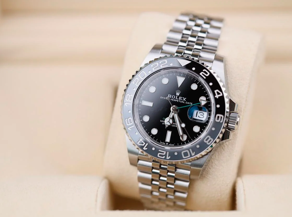 watches-rolex-gmt-master-ii-126710grnr-0003-with-bitcoin
